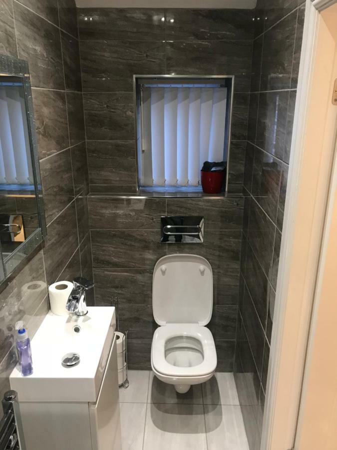 88 Anfield Road Bed & Breakfast Liverpool Ngoại thất bức ảnh